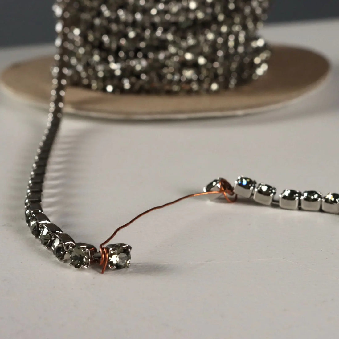 Swarovski Rhinestone Chain 7,5 M Austria XX Century - 7,5 m | Clothing & House Linens | Vintage