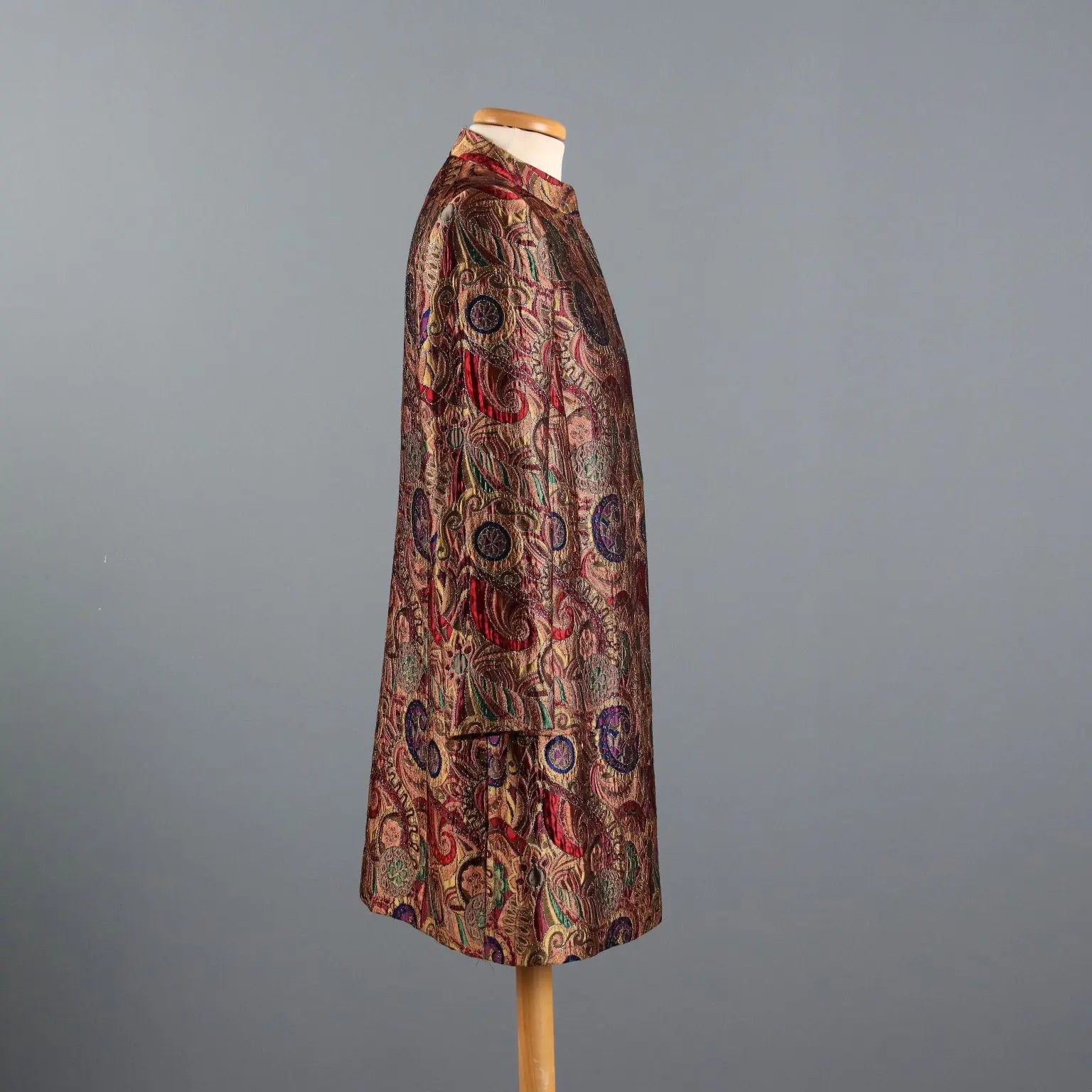 Vintage Brocade Fabric Jacket UK Size 10-12 Italy 1990s-2000s | Clothing & House Linens | Vintage