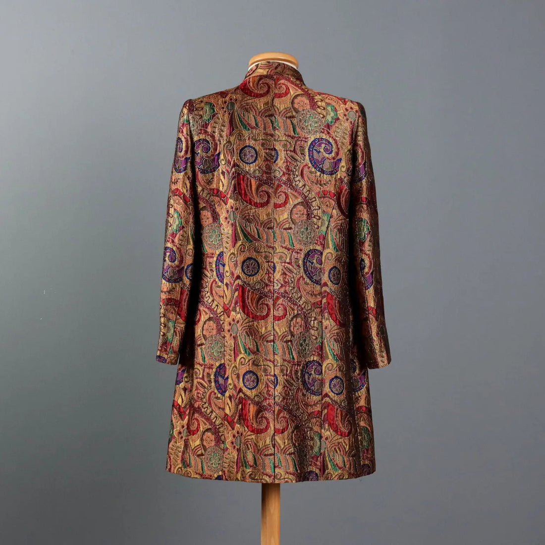 Vintage Brocade Fabric Jacket UK Size 10-12 Italy 1990s-2000s | Clothing & House Linens | Vintage