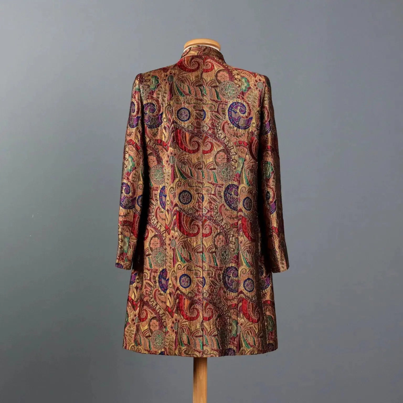 Vintage Brocade Fabric Jacket UK Size 10-12 Italy 1990s-2000s | Clothing & House Linens | Vintage
