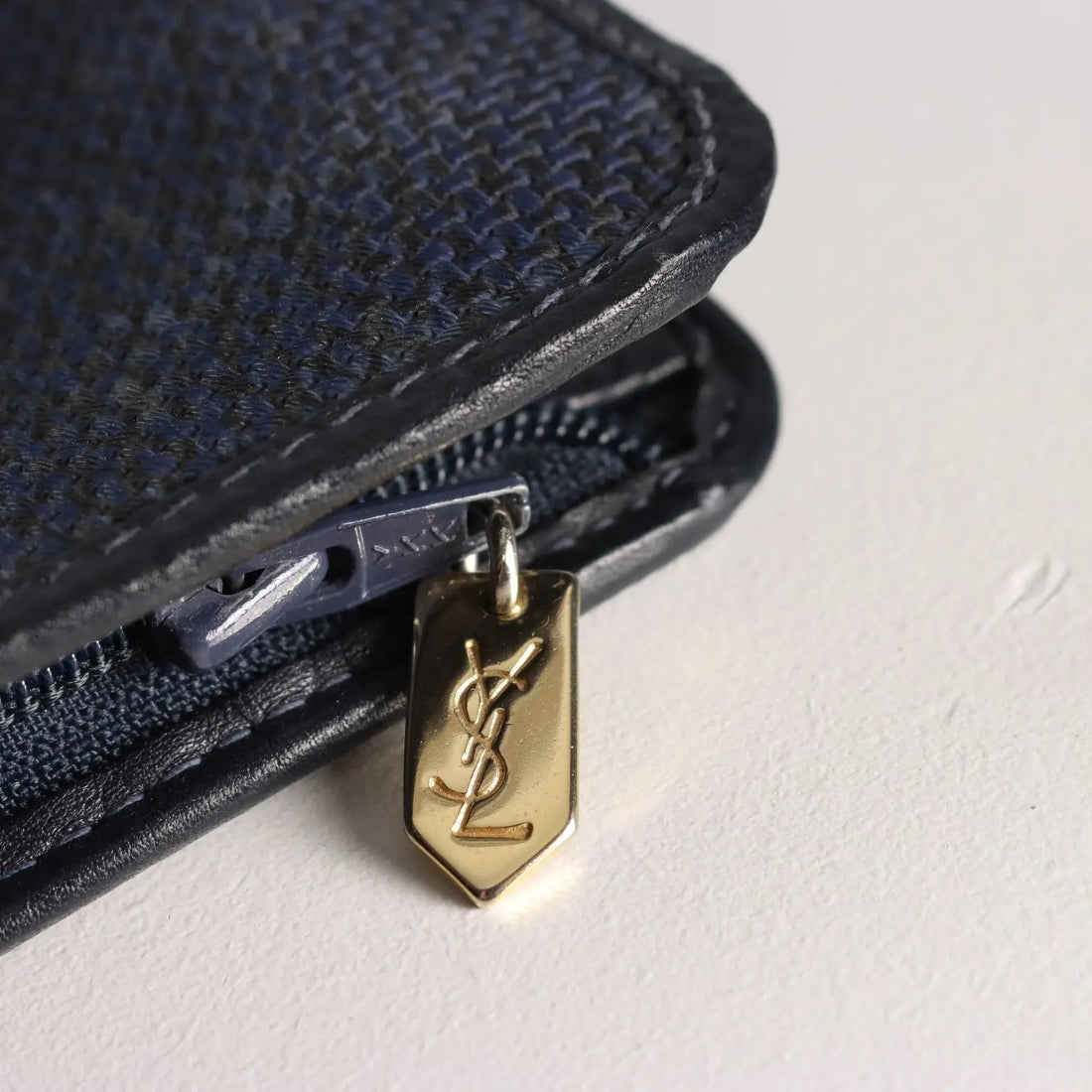 Vintage Bag Yves Saint Laurent Blue Leather France 1990s | Clothing & House Linens | Vintage