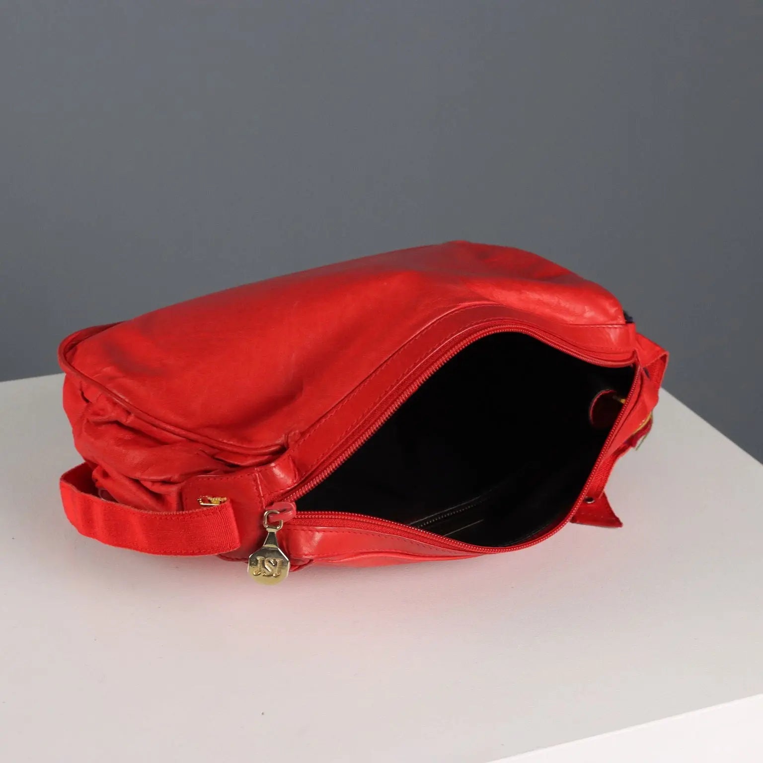 Vintage Bag Jacques Saint Just Red Leather France 1980s-1990s | Clothing & House Linens | Vintage