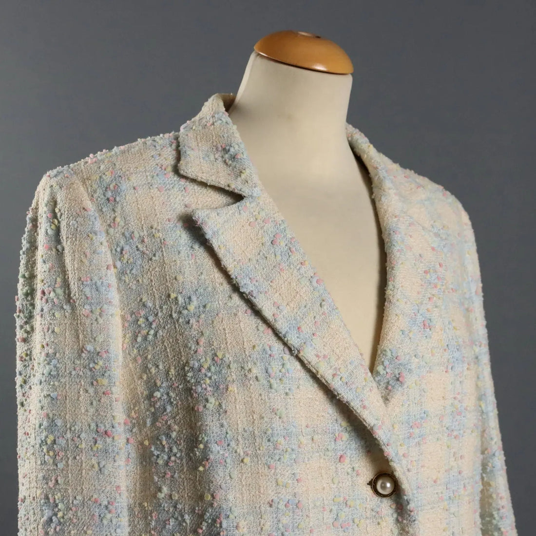 Vintage Jacket Bouclé Fabric R. Curiel UK Size 12 Italy 1990s - UK Size 12 | Clothing & House Linens | Vintage