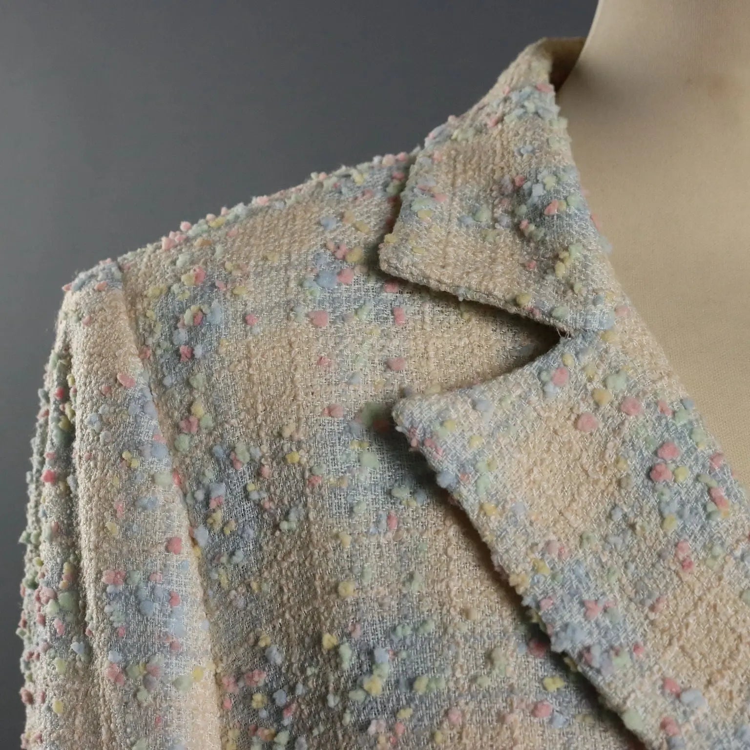 Vintage Jacket Bouclé Fabric R. Curiel UK Size 12 Italy 1990s - UK Size 12 | Clothing & House Linens | Vintage