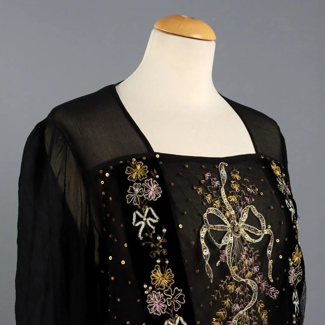 Vintage Shirt Silk with Embroideries UK Size 12/14 Italy 1980s-90s - UK Size 12/14 | Clothing & House Linens | Vintage
