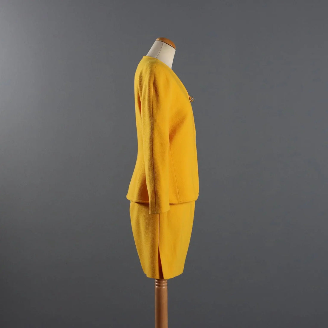 Genny Vintage Jacket with Skirt Wool UK Size 10/12 Italy 1990s - UK Size 10/12 | Clothing & House Linens | Vintage