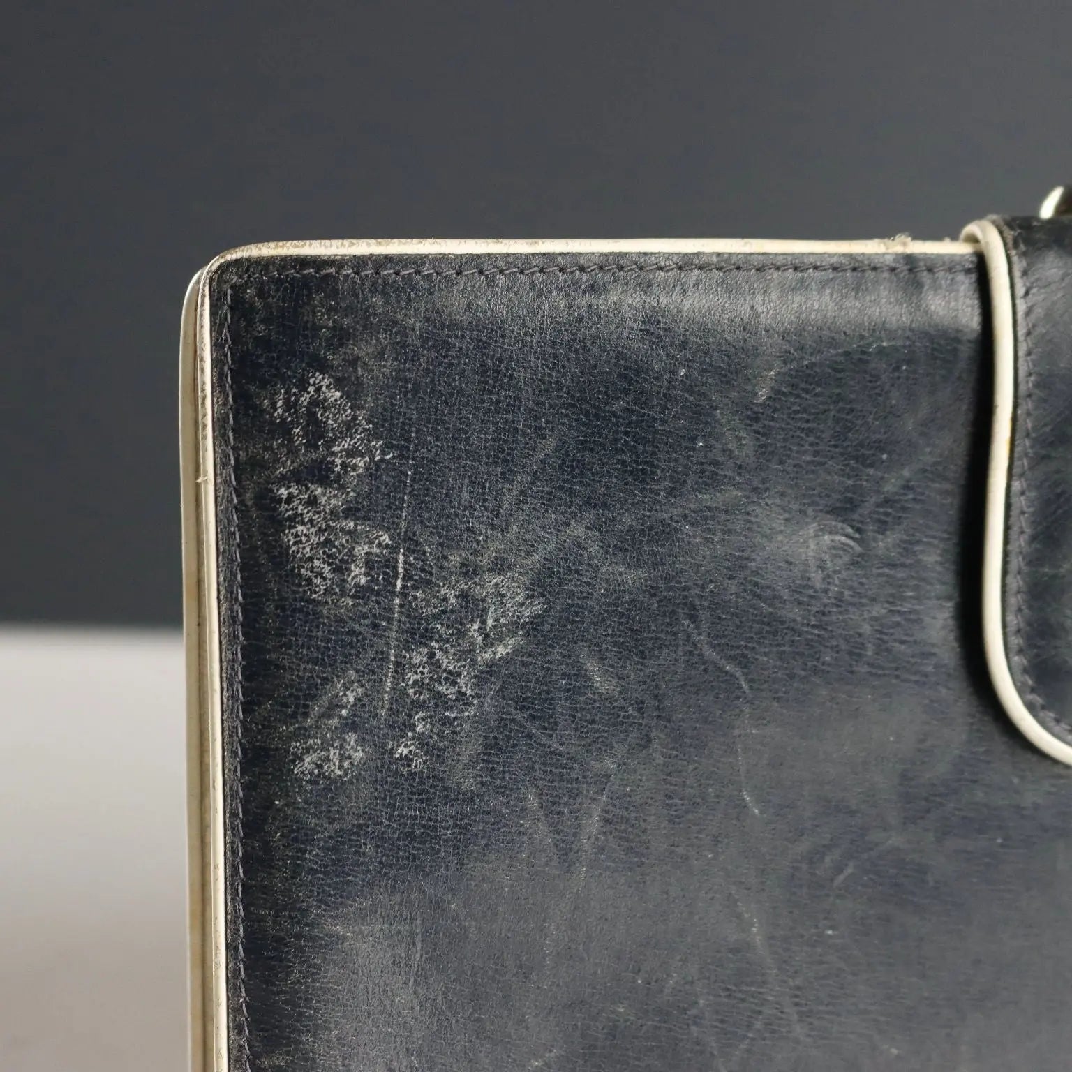 Gucci Vintage Wallet Blue Leather Metal Italy 1960s-1970s | Clothing & House Linens | Vintage