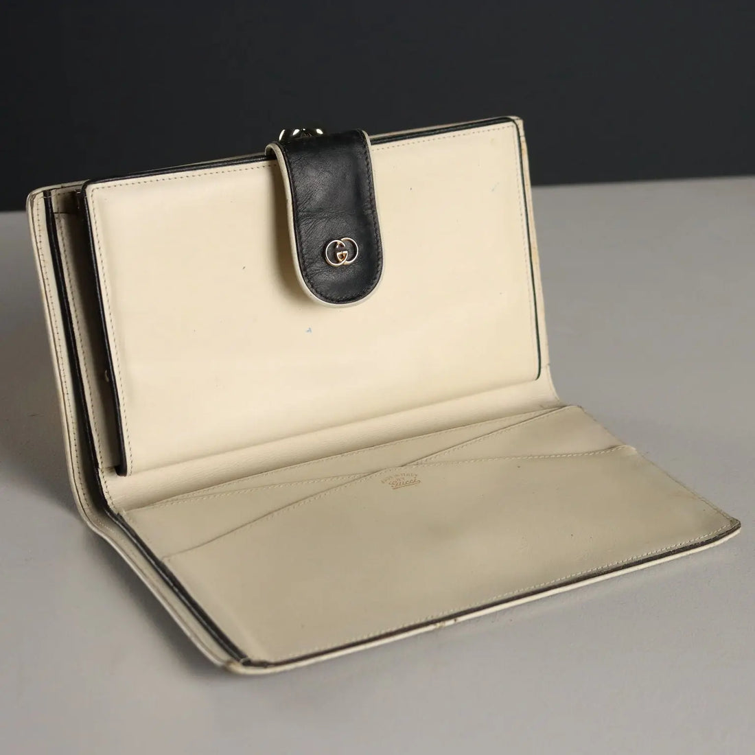 Gucci Vintage Wallet Blue Leather Metal Italy 1960s-1970s | Clothing & House Linens | Vintage