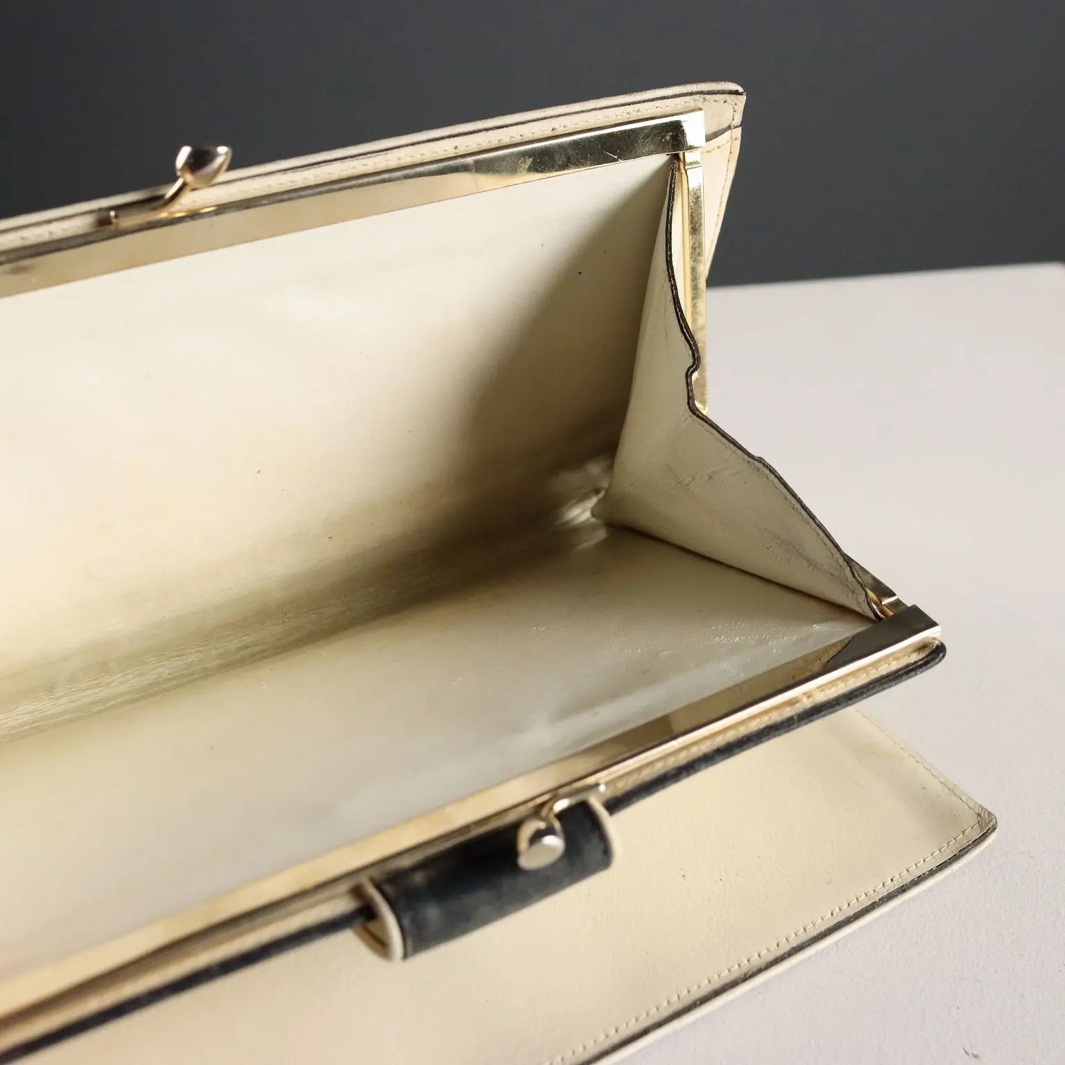Gucci Vintage Wallet Blue Leather Metal Italy 1960s-1970s | Clothing & House Linens | Vintage