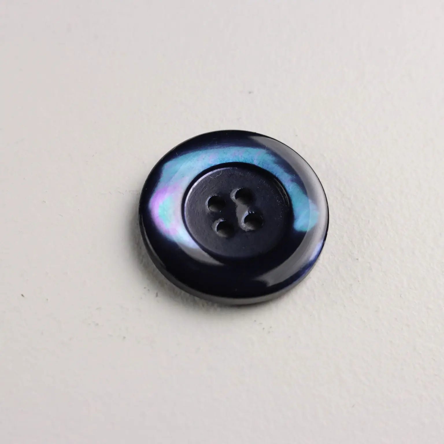 Vintage Buttons Multicoloured Resin Mother of Pearl 80s-90s