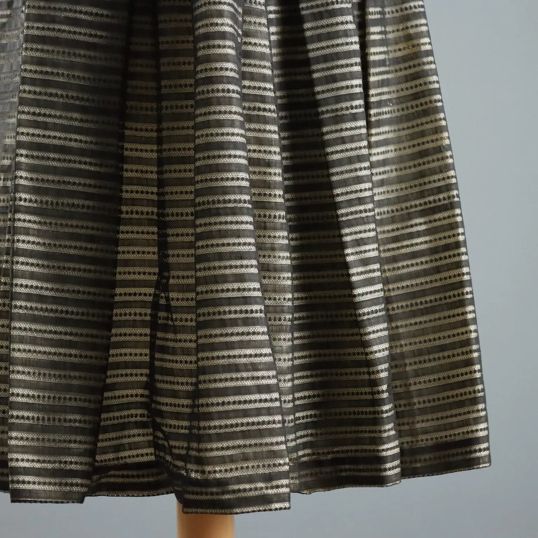 Vintage Cocktail Dress Lace Satin UK Size 8/10 Italy 1950s