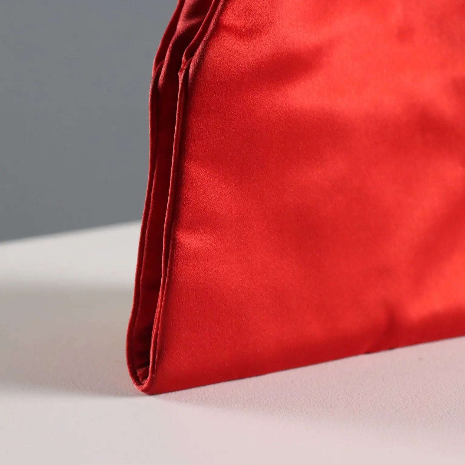 Vintage Biki Handbag Red Satin Metal Italy 1950s-1960s