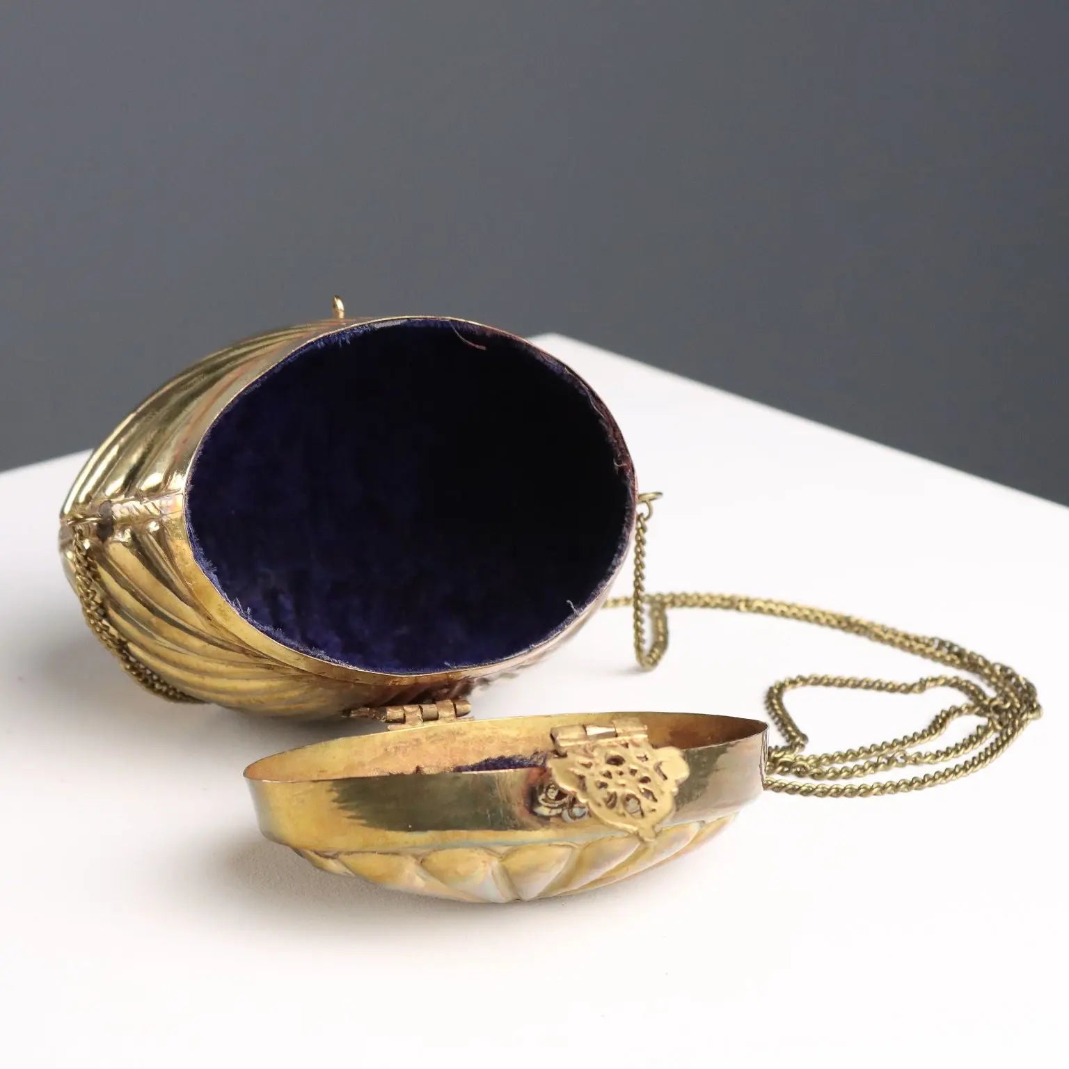 Vintage Evening Bag Sheeth Metal Velvet 1930s-1940s