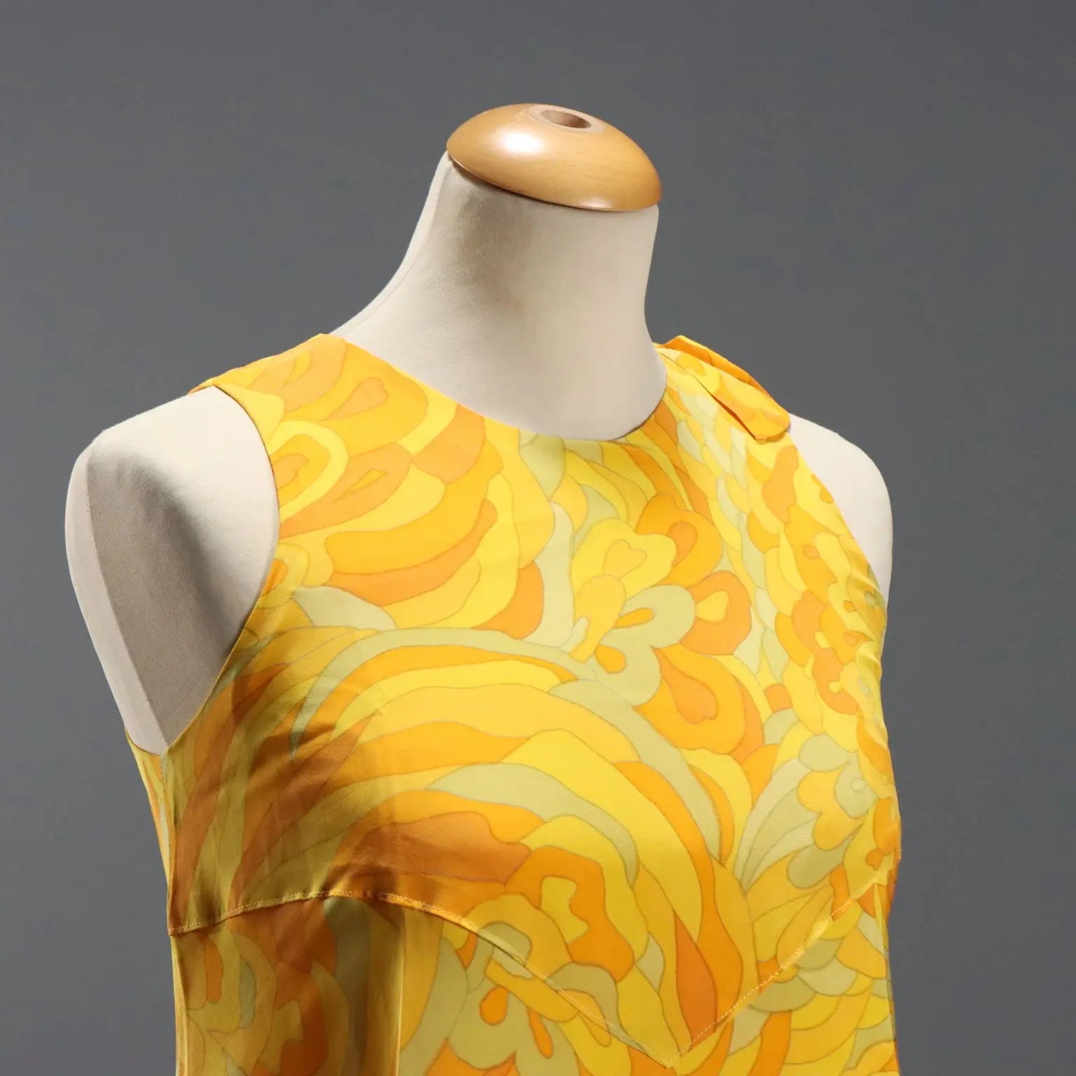 Vintage Dress Geometric Patterned Silk UK Size 12 1960s