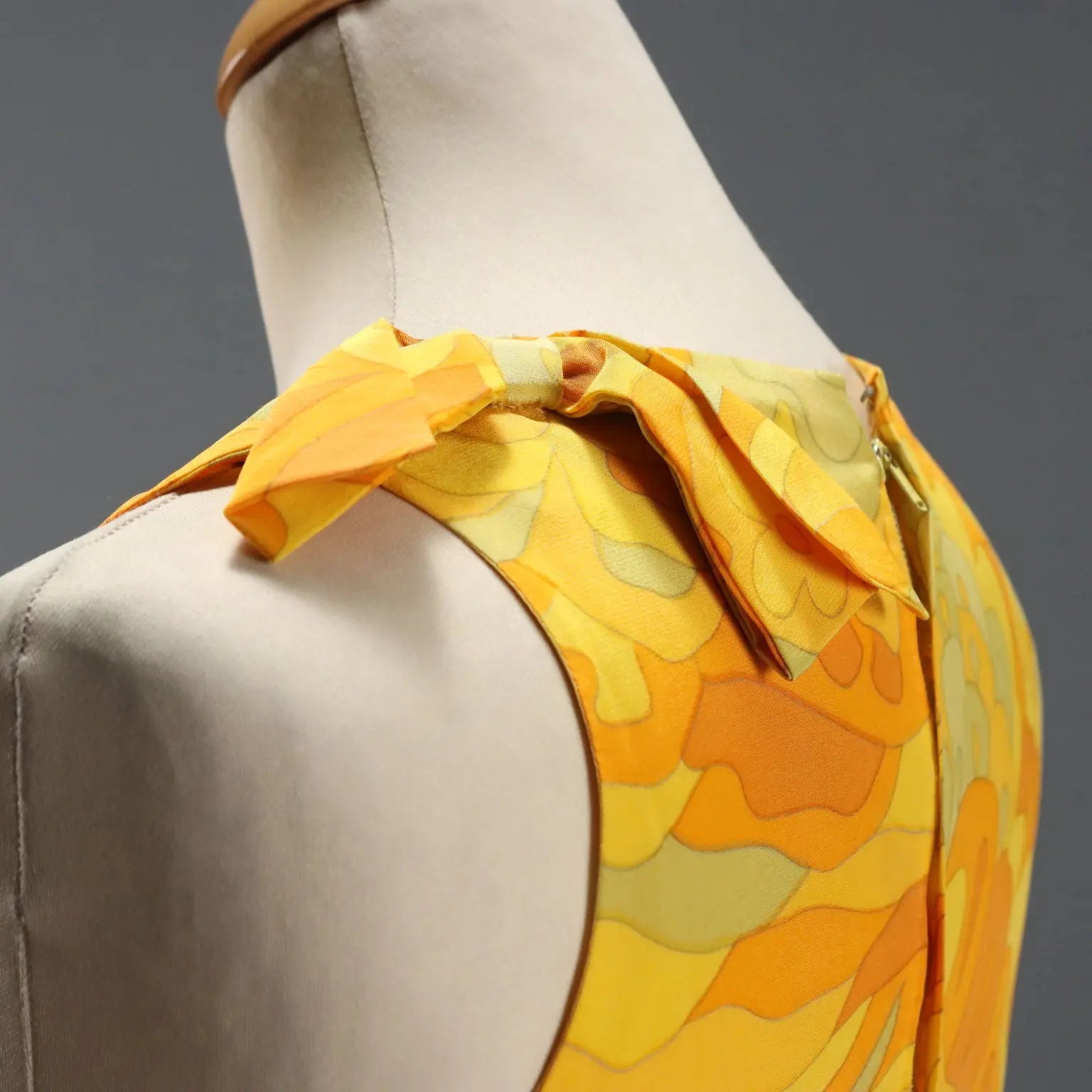 Vintage Dress Geometric Patterned Silk UK Size 12 1960s