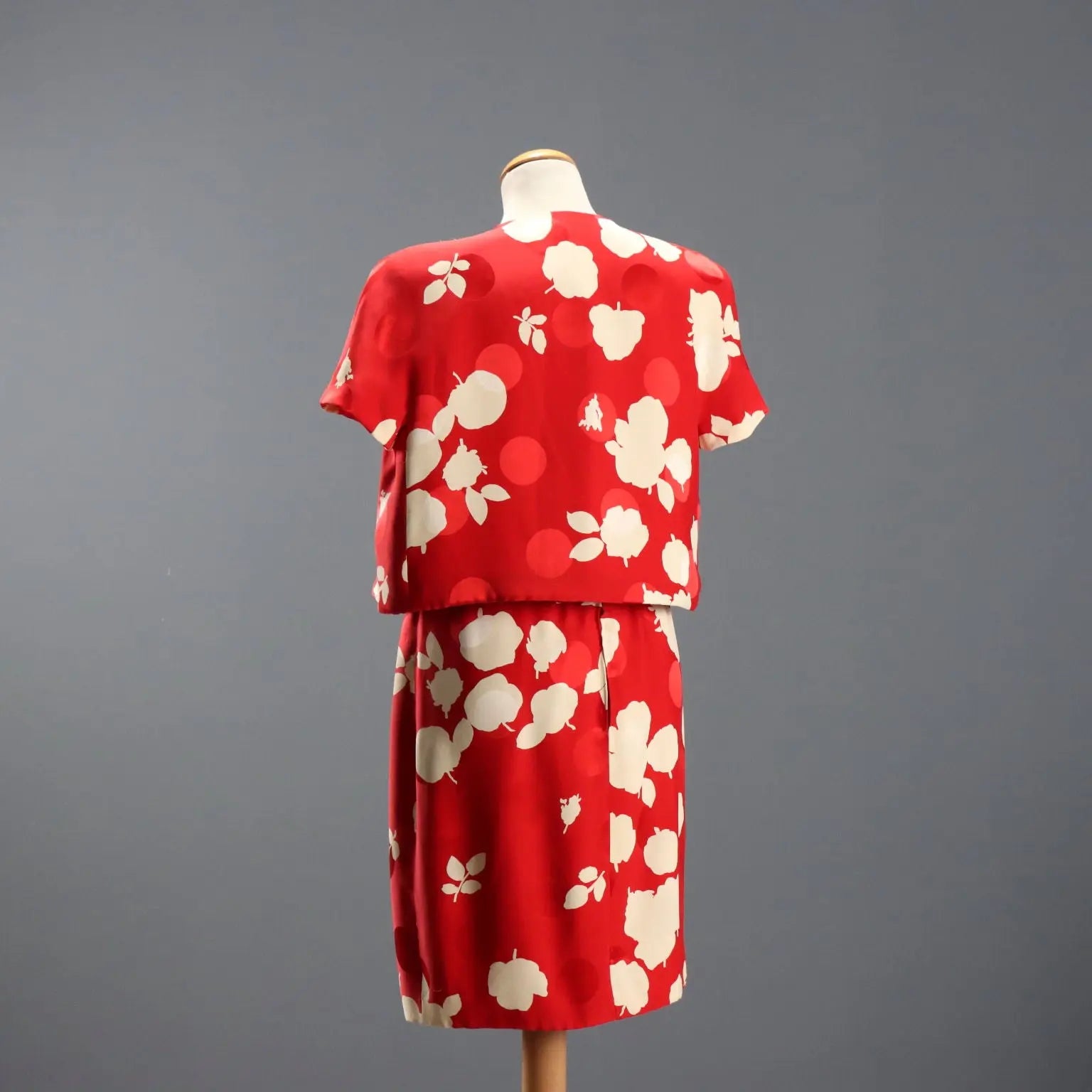 Vintage Suit with Bolero Silk Flower Pattern UK Size 12/14 1980s