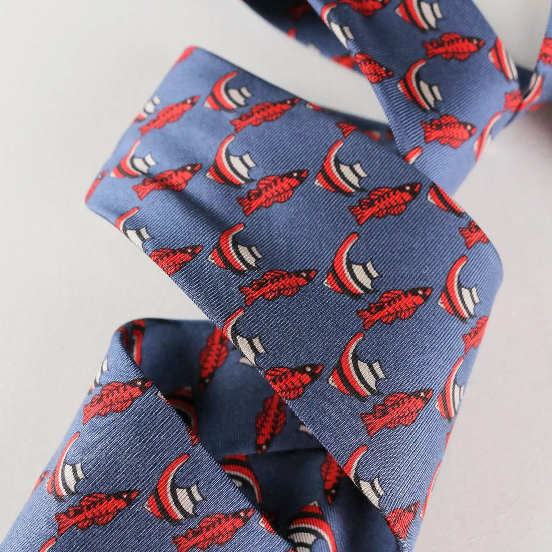 Hermés Vintage Tie Fishes Drawing France 1980s-1990s