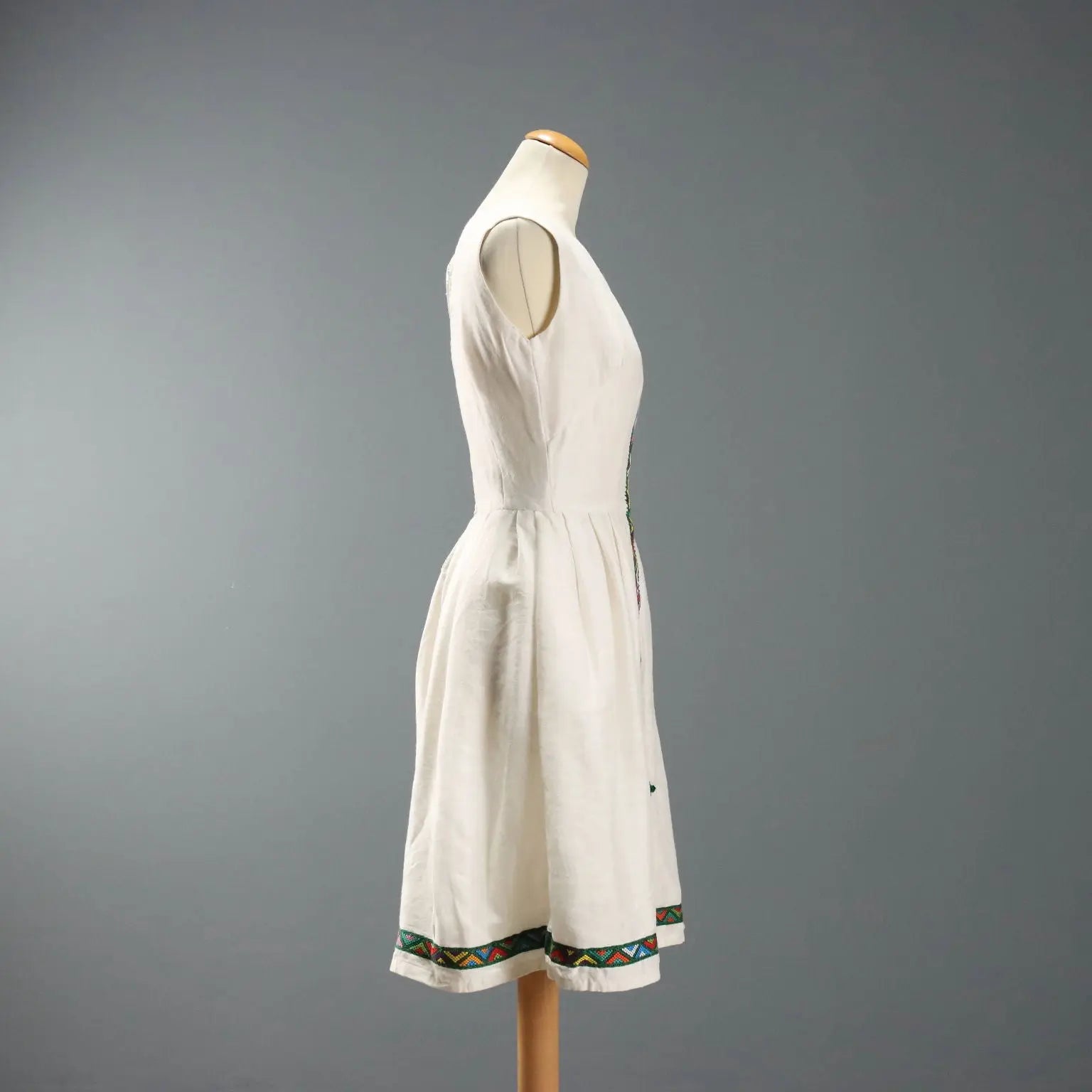 Vintage Ethnic Dress Cotton Embroidered UK Size 12 Ethiopia 1960s