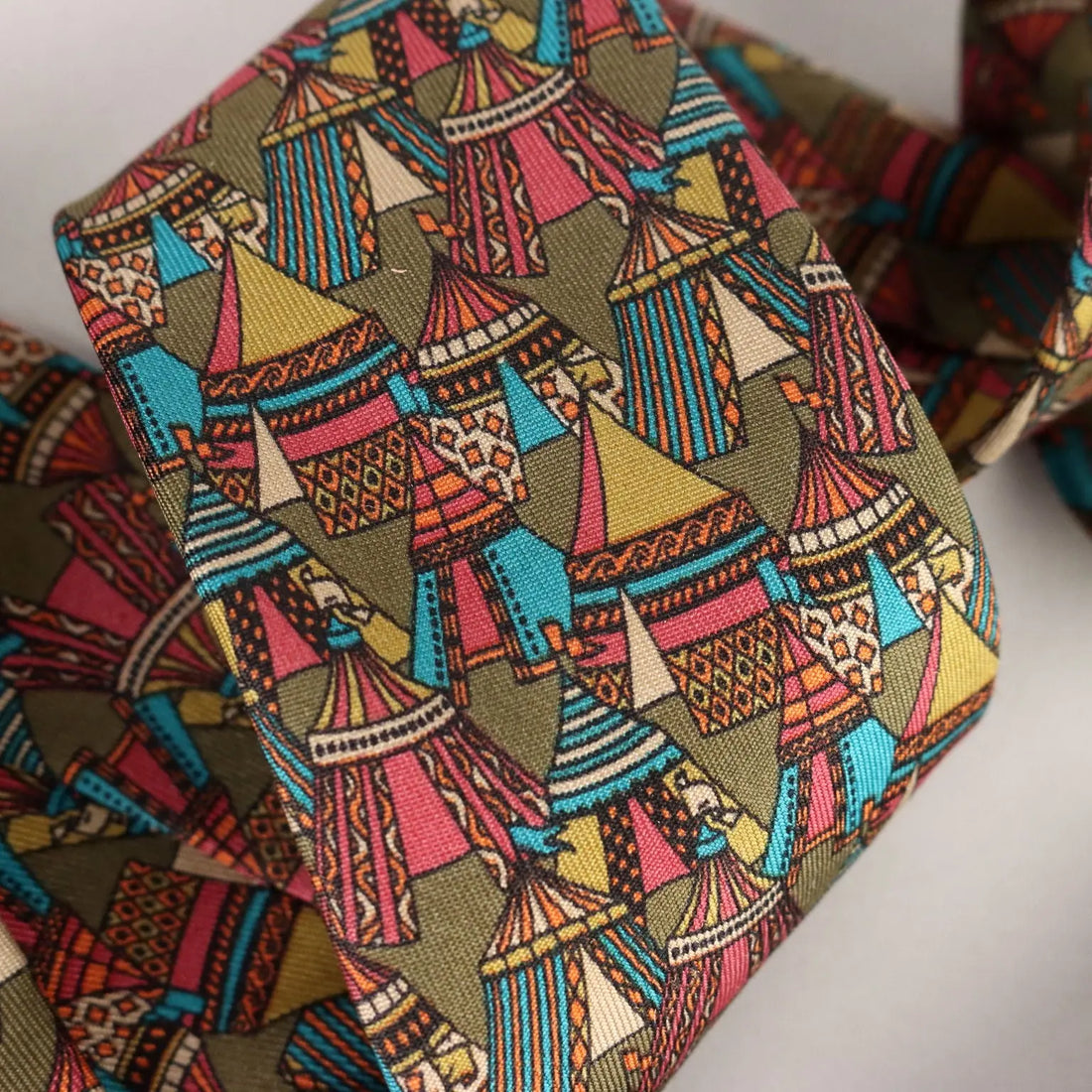Ferragamo Vintage Tie Silk Drawings Italy | Clothing & House Linens | Vintage