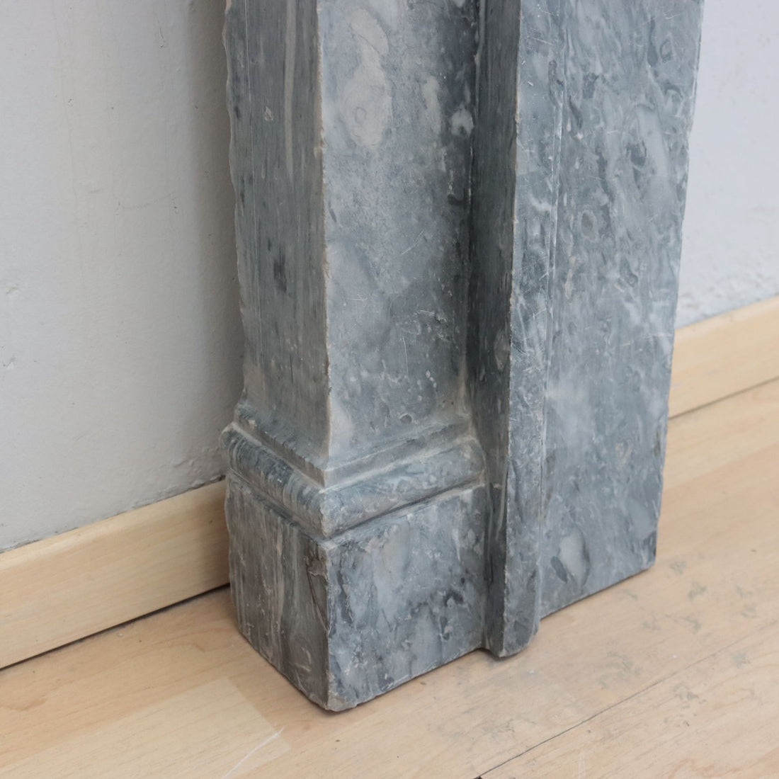  | Antiques  Stones Irons & Garden Furnishings