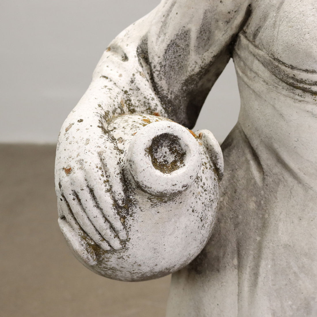  | Antiques  Stones Irons & Garden Furnishings