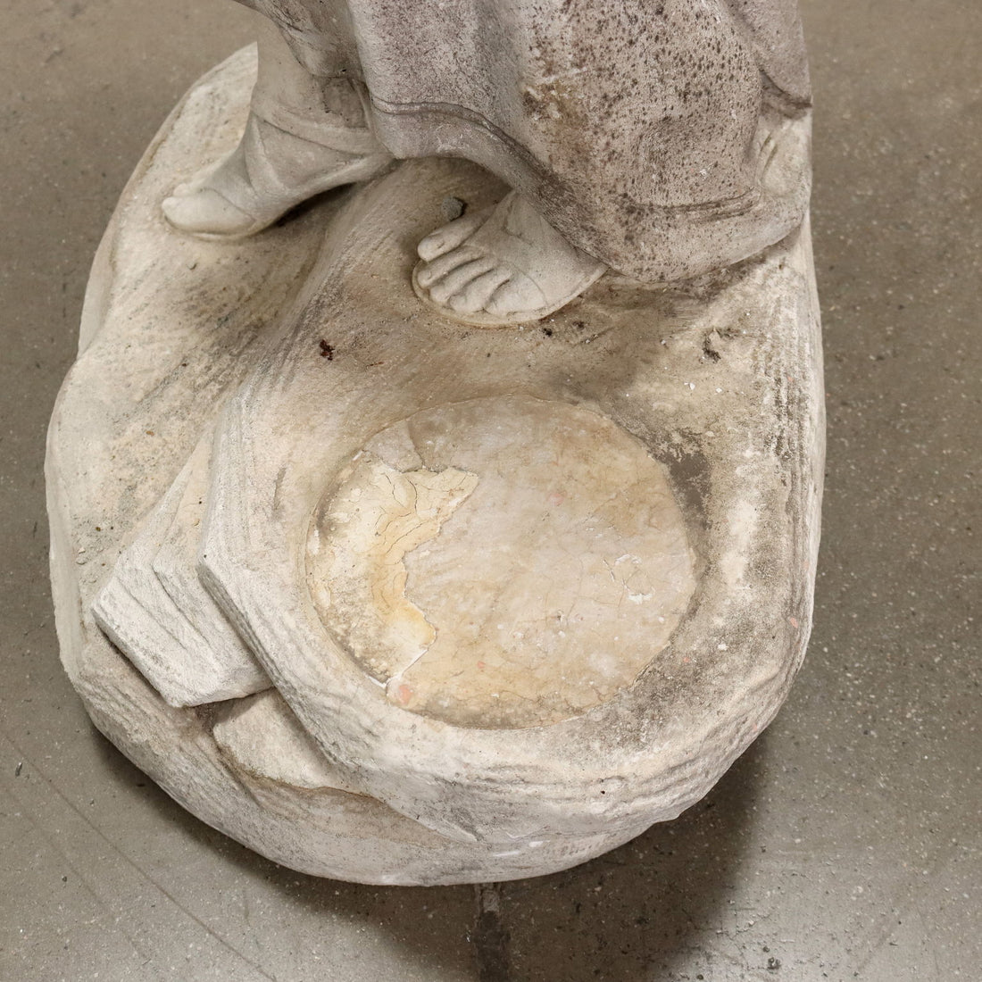  | Antiques  Stones Irons & Garden Furnishings