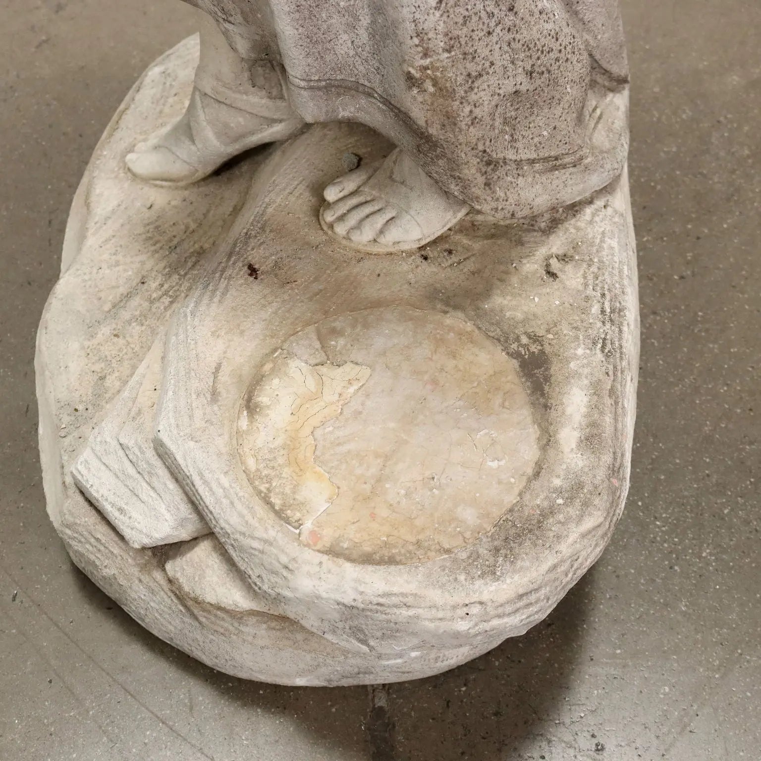 Ancient Female Sculpture with Jars Gravel Italy '900 Statue - Italy Early 20th century | Antiques | Stones Irons & Garden Furnishings