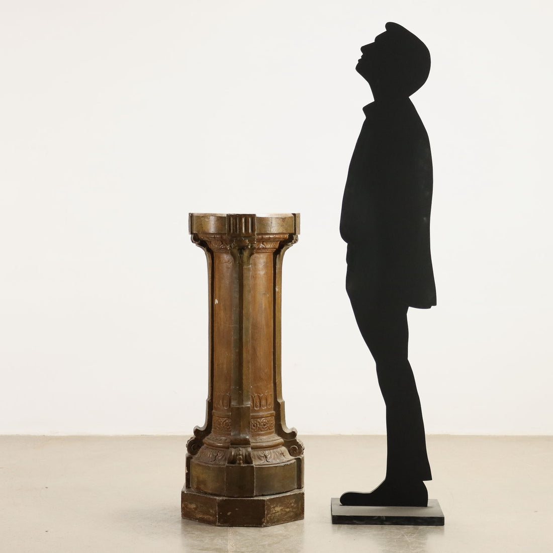  | Antiques  Stones Irons & Garden Furnishings