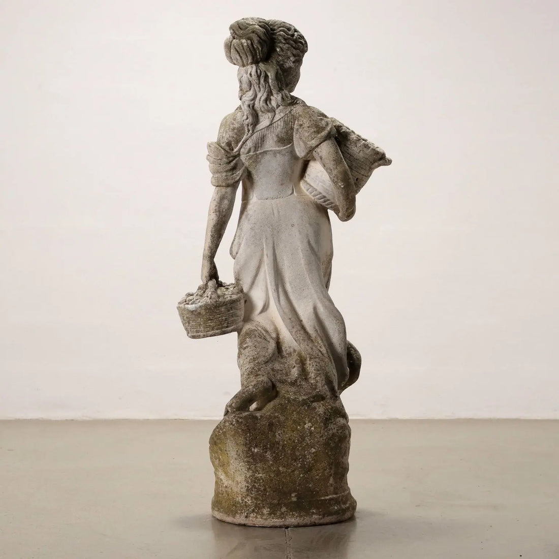 Peasant Woman Garden Statue in Composite Stone - Italy 20th Century