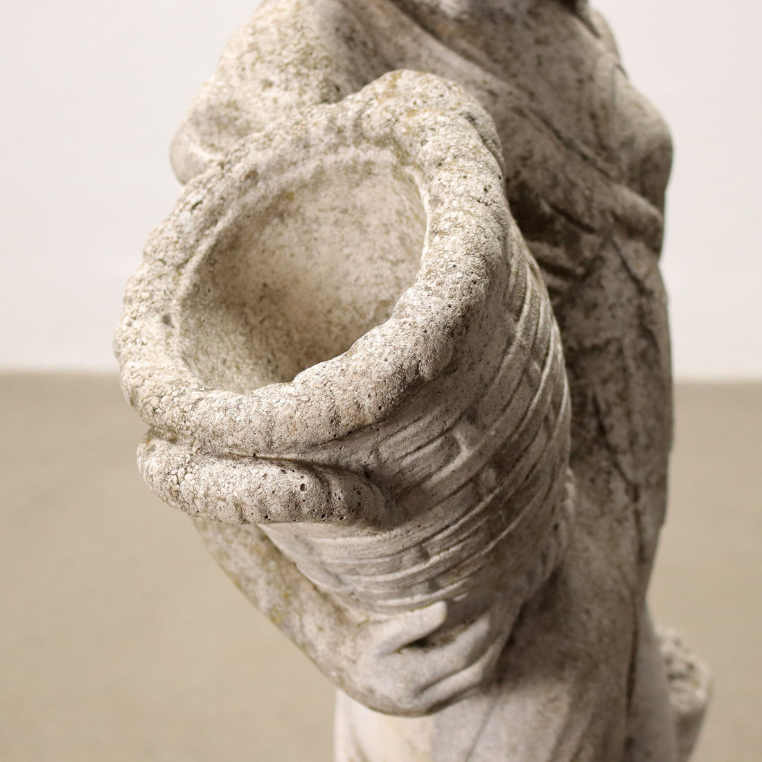  | Antiques  Stones Irons & Garden Furnishings