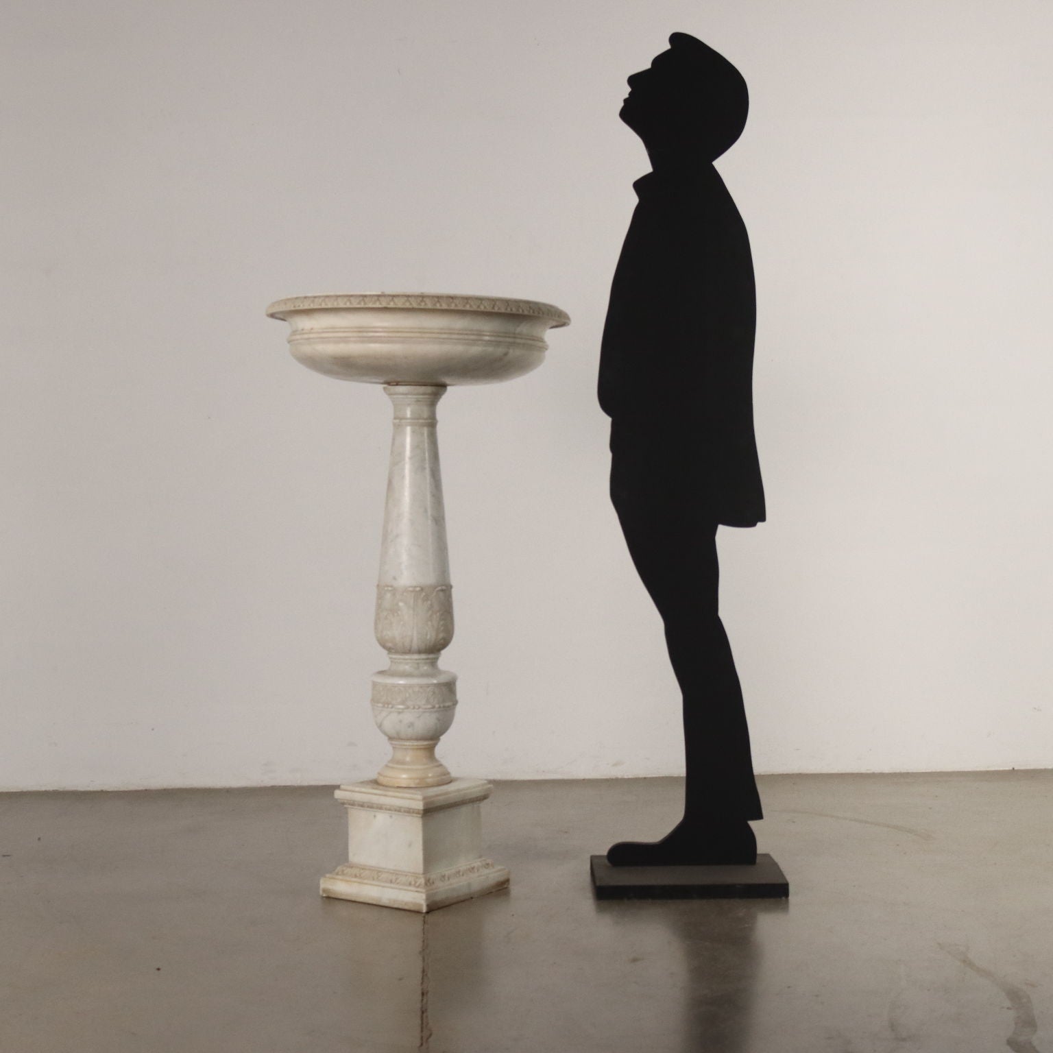  | Antiques  Stones Irons & Garden Furnishings