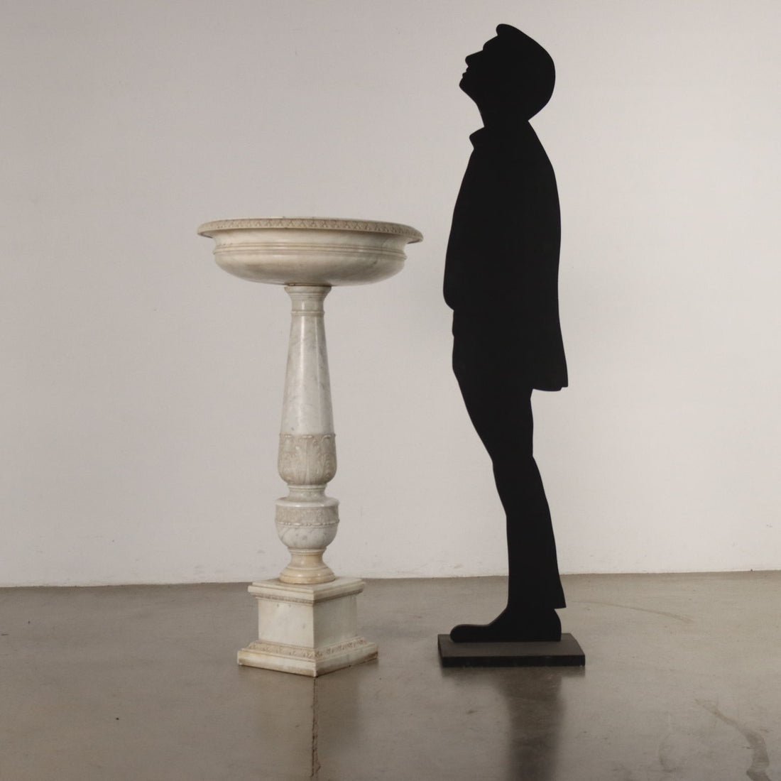  | Antiques  Stones Irons & Garden Furnishings