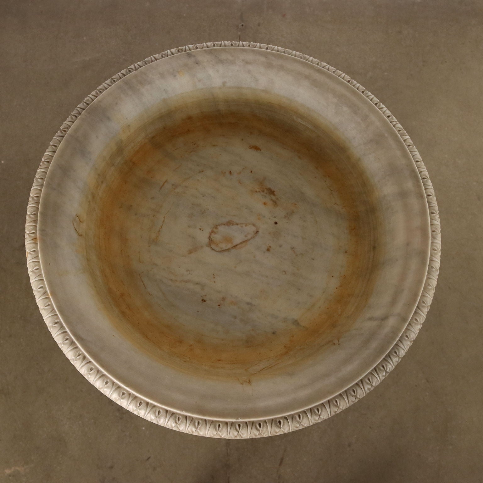  | Antiques  Stones Irons & Garden Furnishings