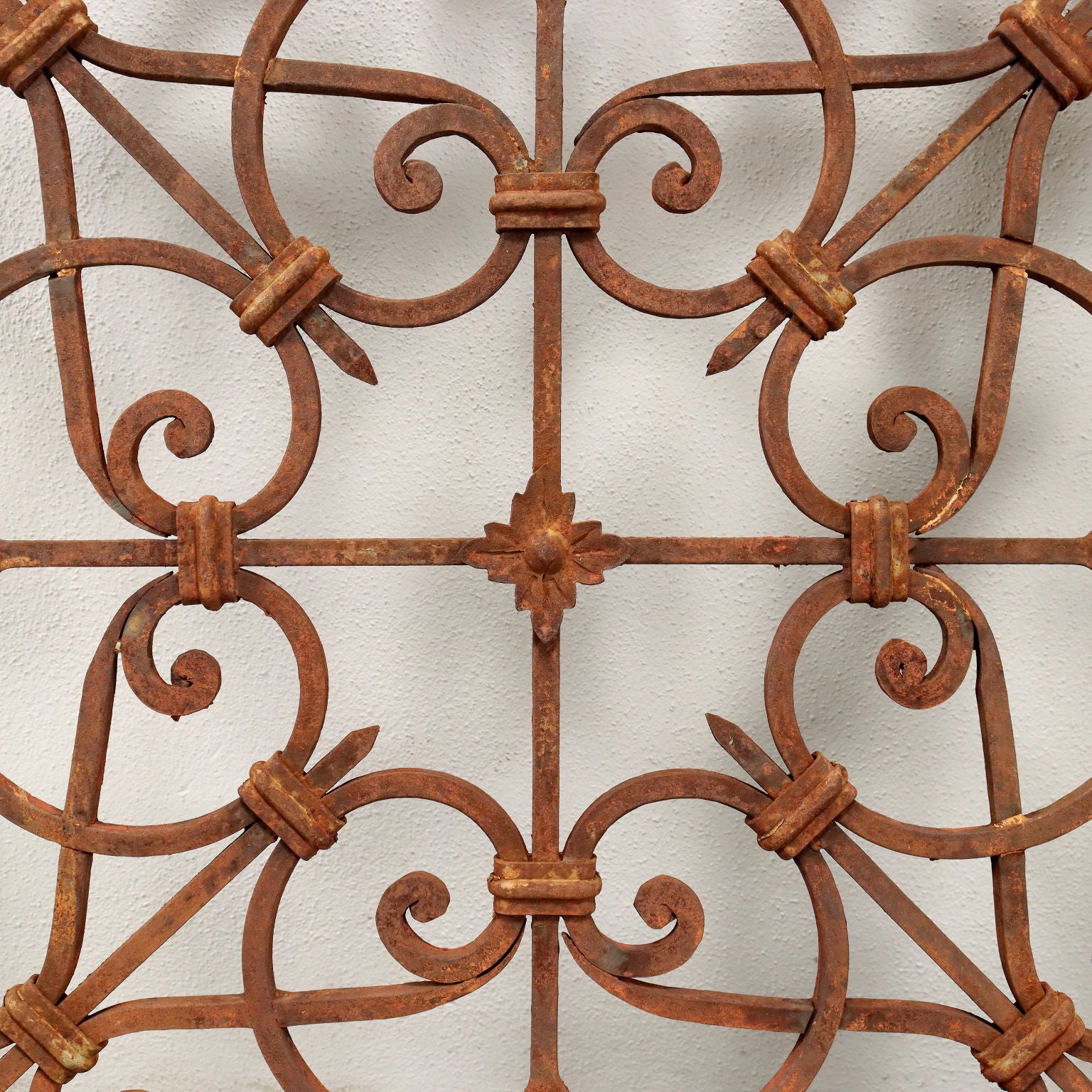  | Antiques  Stones Irons & Garden Furnishings