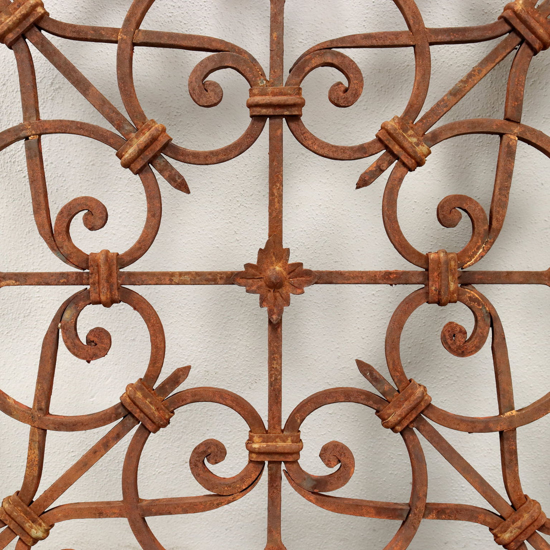  | Antiques  Stones Irons & Garden Furnishings