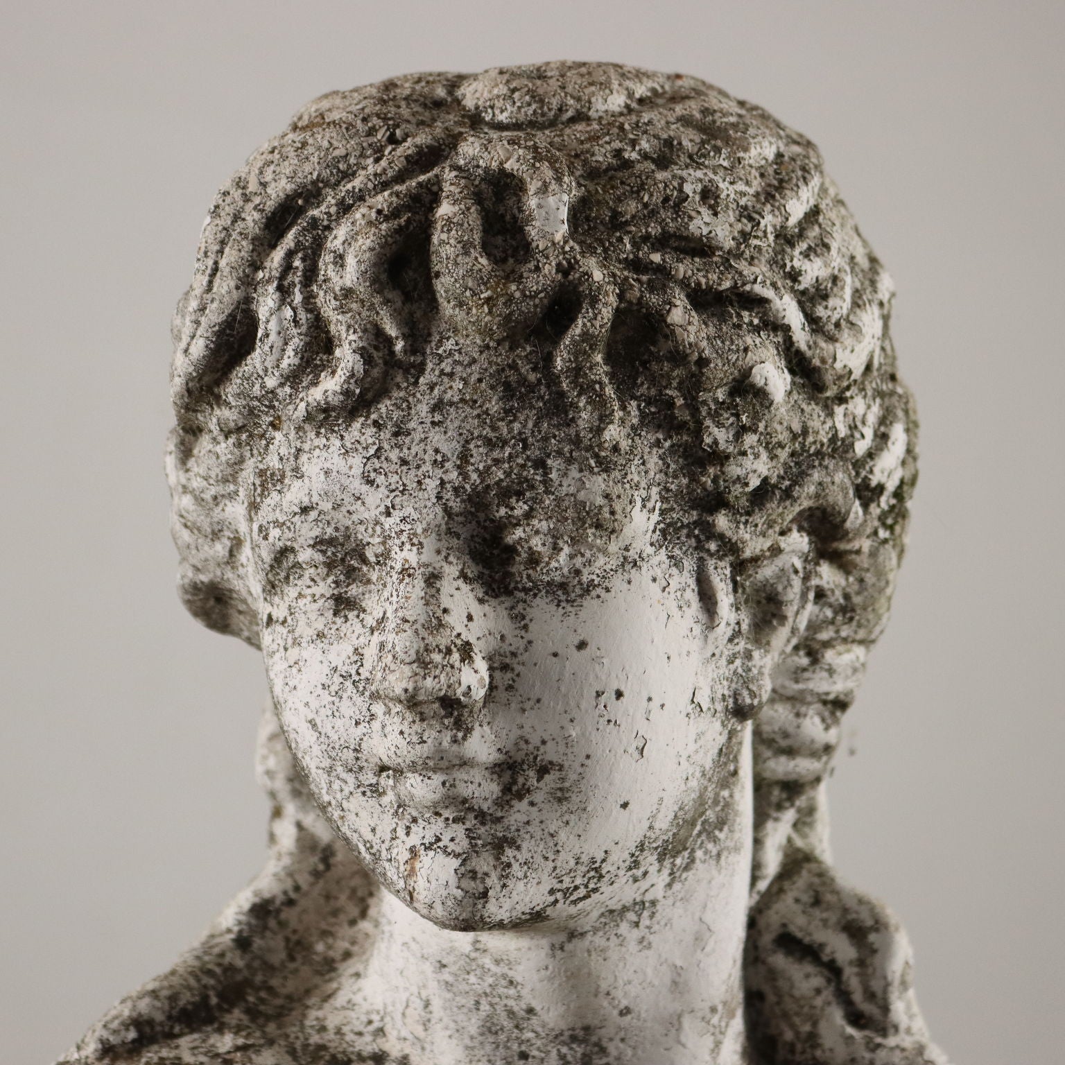  | Antiques  Stones Irons & Garden Furnishings