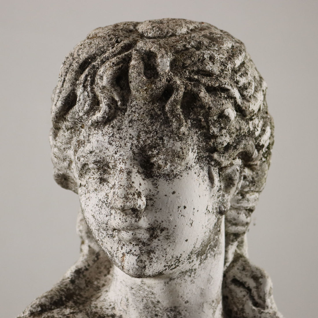  | Antiques  Stones Irons & Garden Furnishings