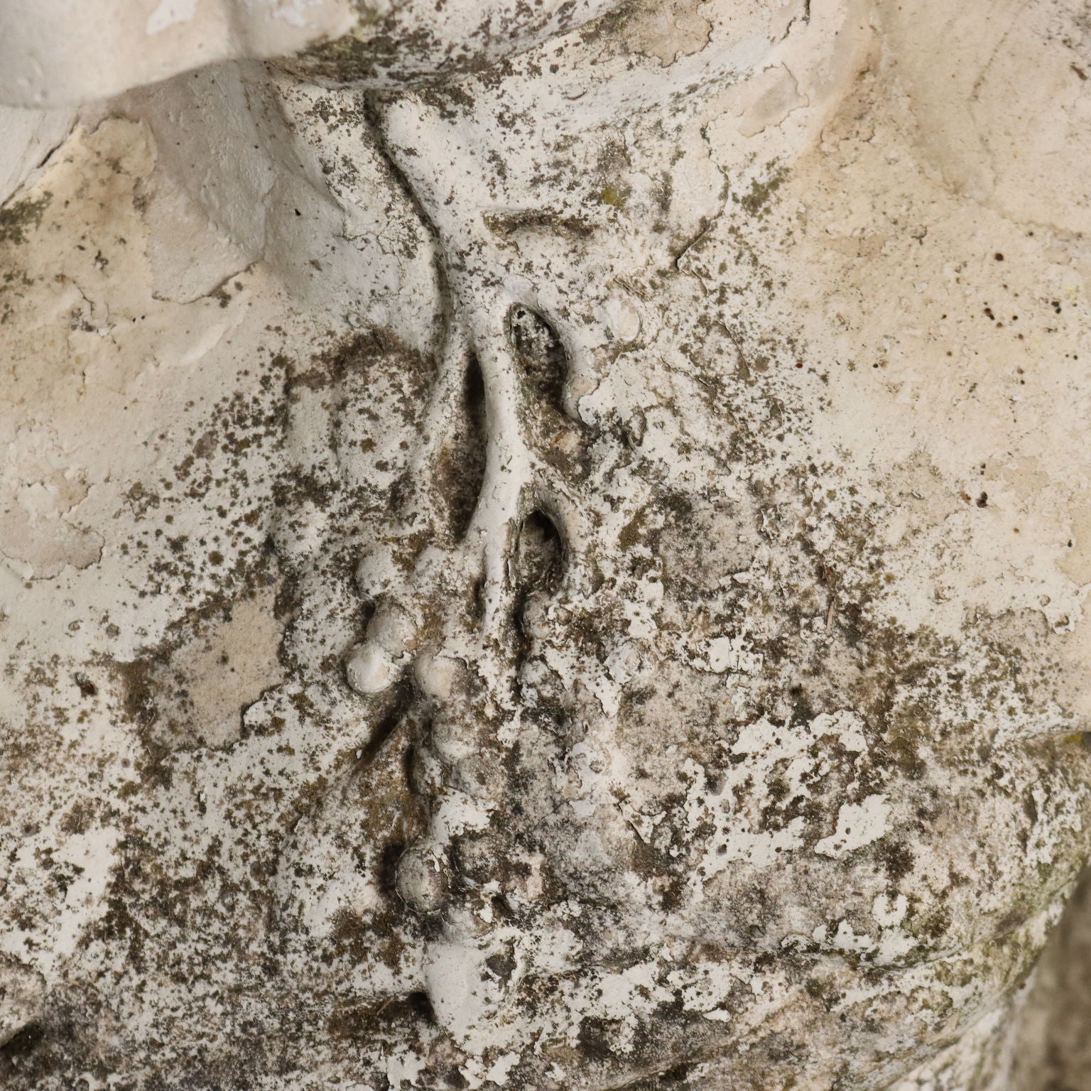  | Antiques  Stones Irons & Garden Furnishings