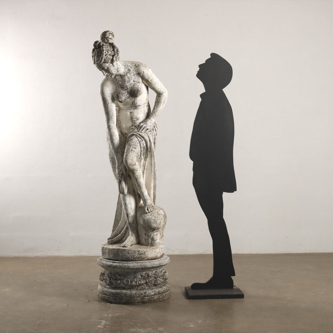  | Antiques  Stones Irons & Garden Furnishings