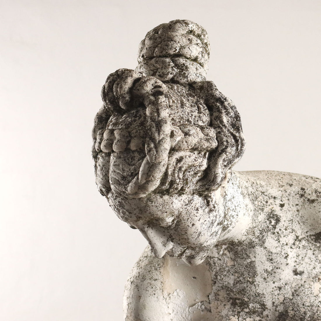  | Antiques  Stones Irons & Garden Furnishings