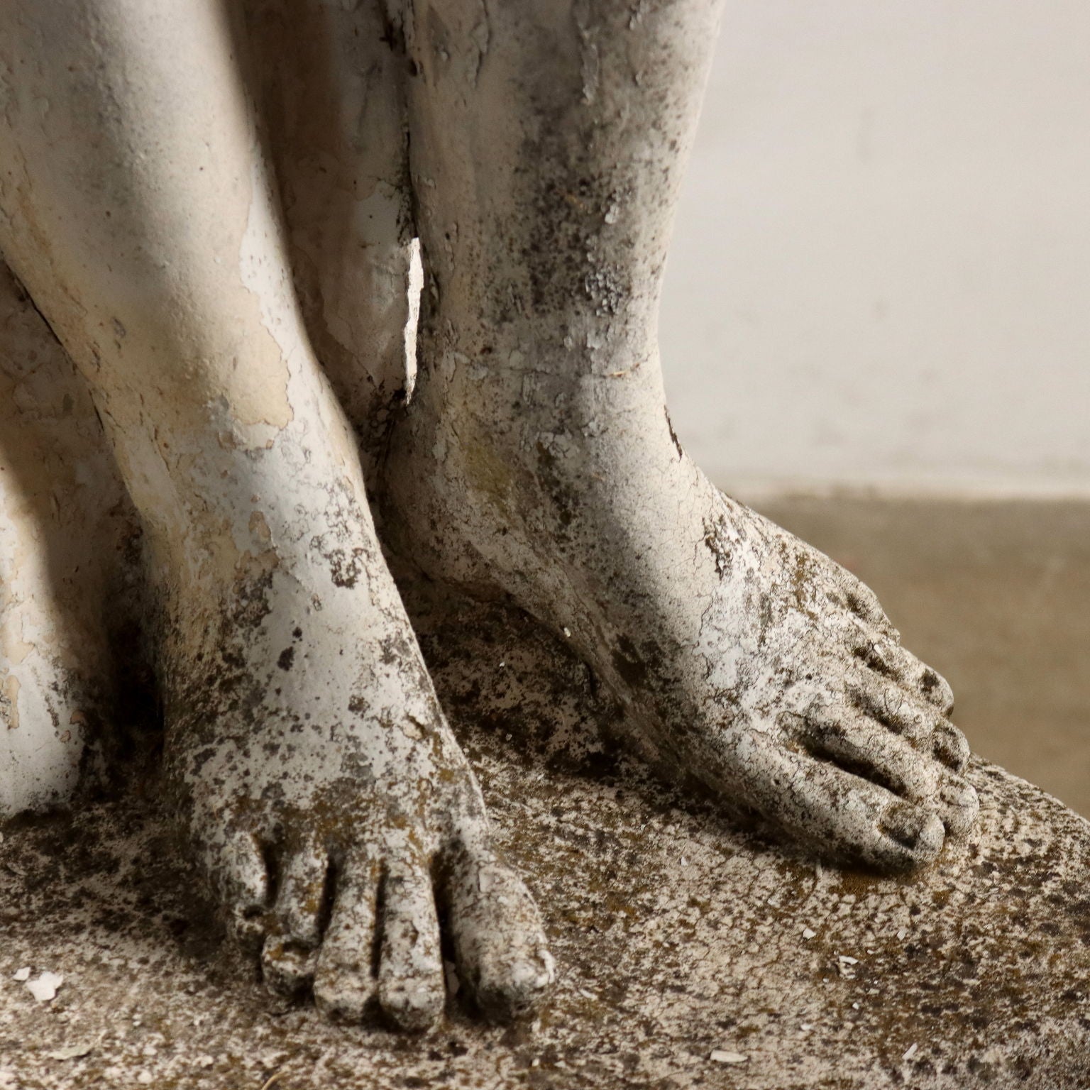  | Antiques  Stones Irons & Garden Furnishings