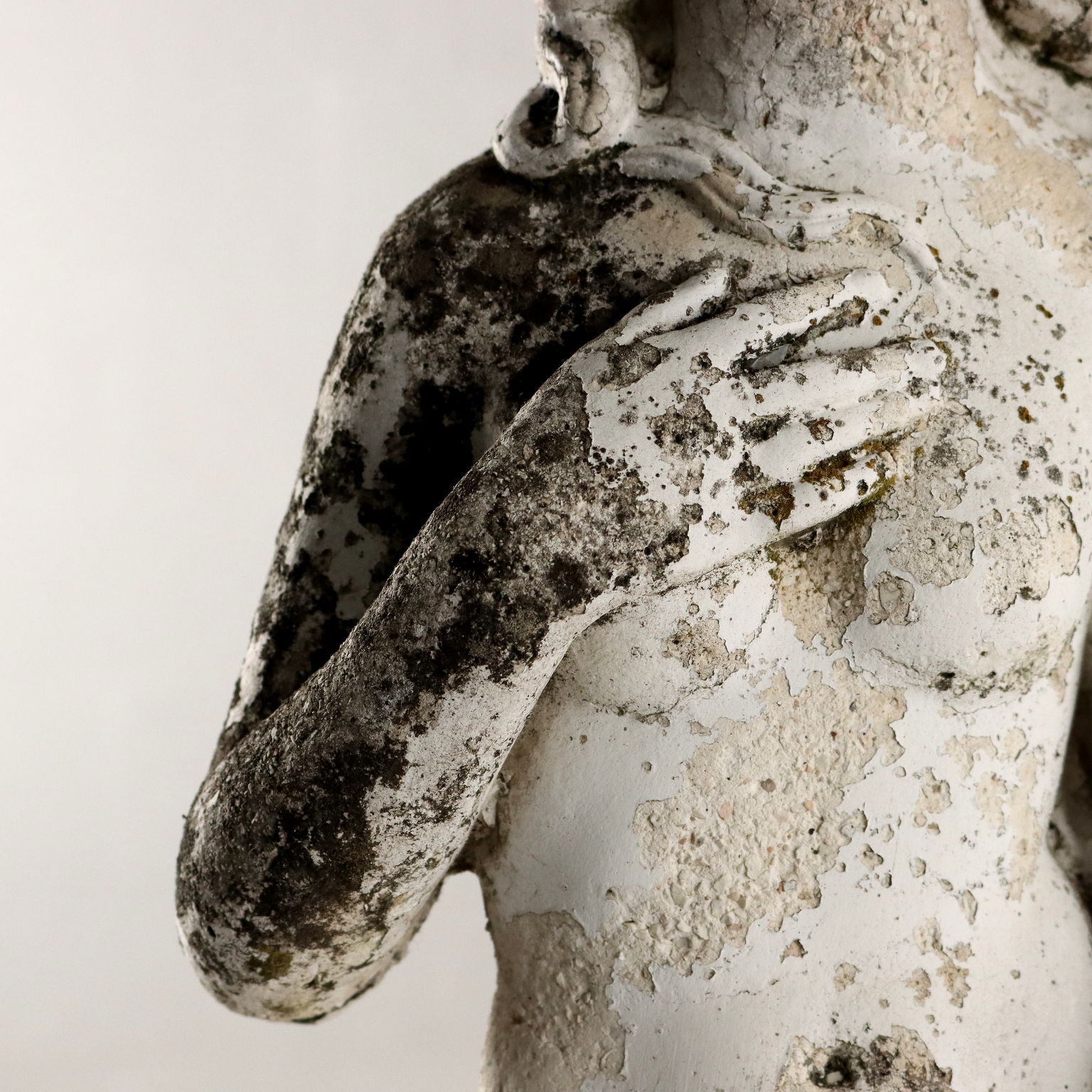  | Antiques  Stones Irons & Garden Furnishings