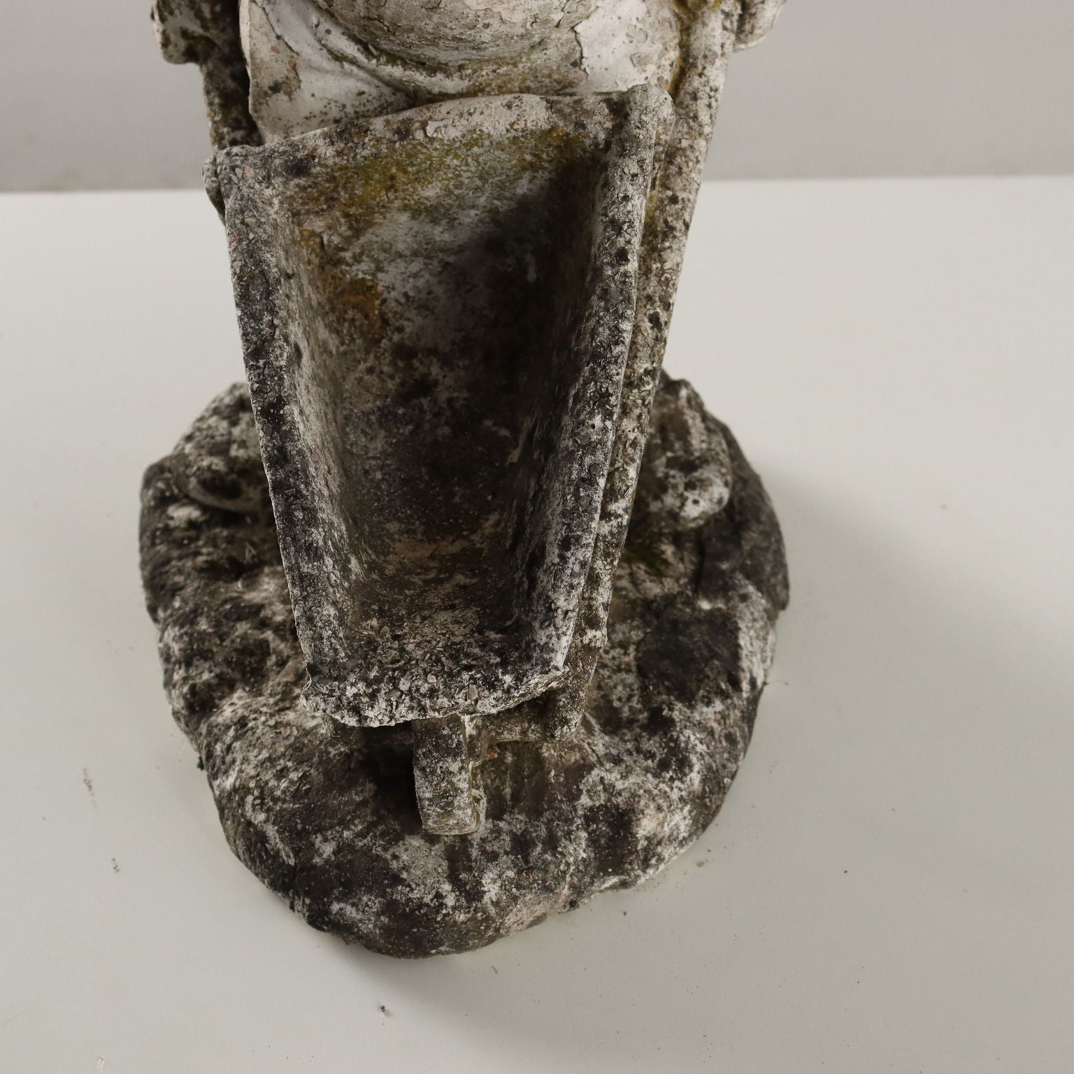  | Antiques  Stones Irons & Garden Furnishings