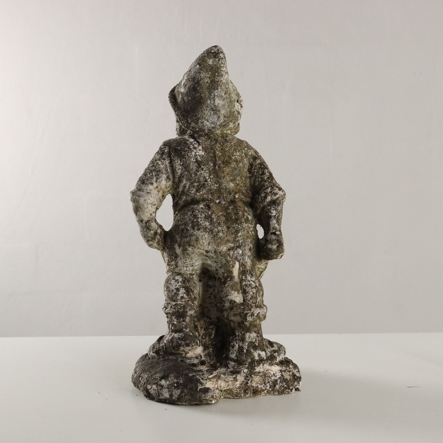  | Antiques  Stones Irons & Garden Furnishings