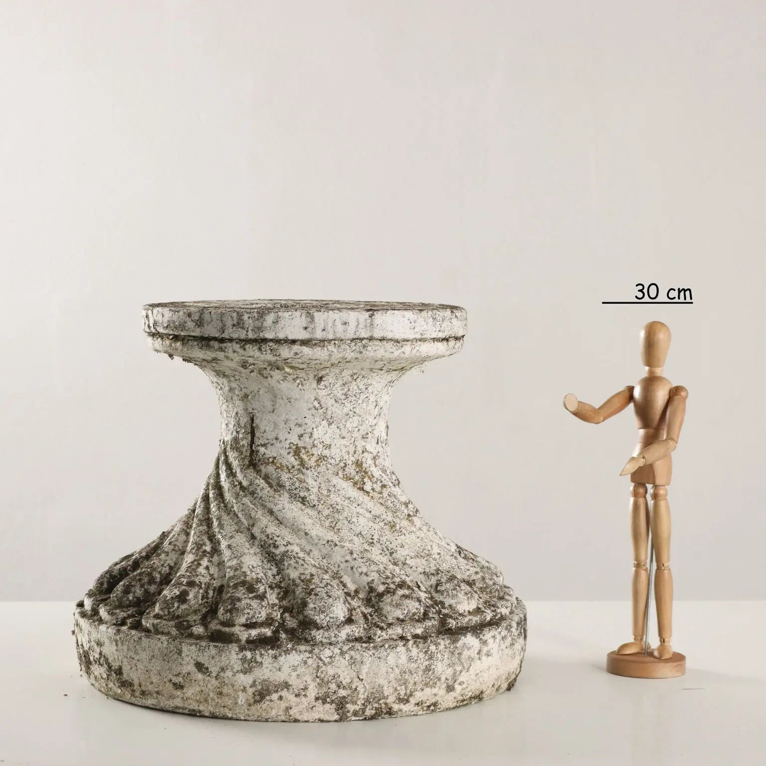 Antique Support for Sculpture Earthenware Italy XX Century - Italy, Early XX Century | Antiques | Stones Irons & Garden Furnishings
