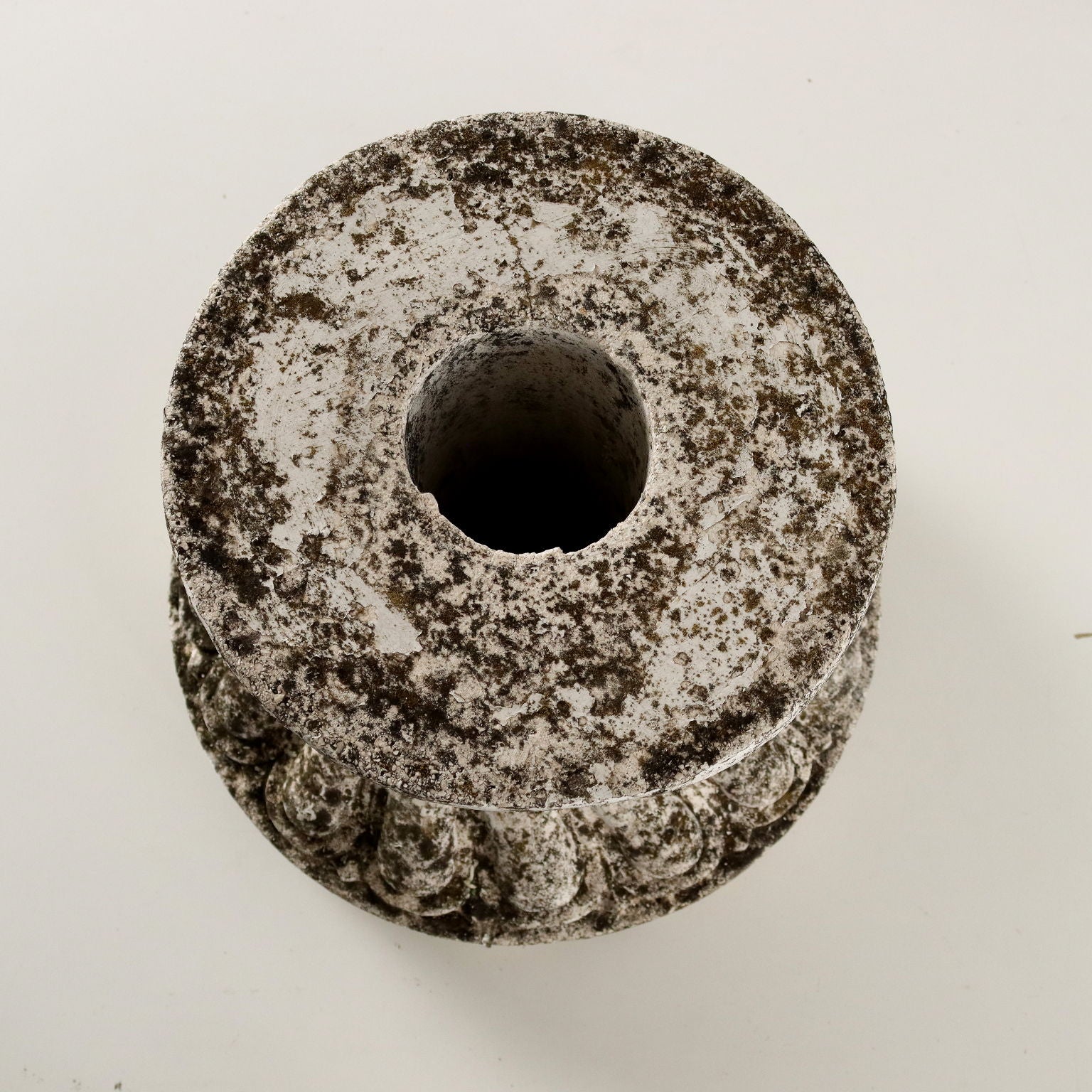  | Antiques  Stones Irons & Garden Furnishings