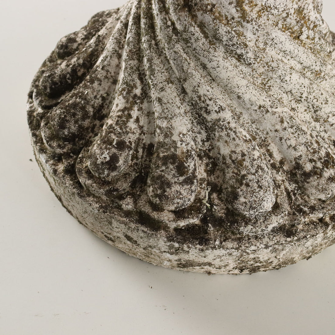  | Antiques  Stones Irons & Garden Furnishings