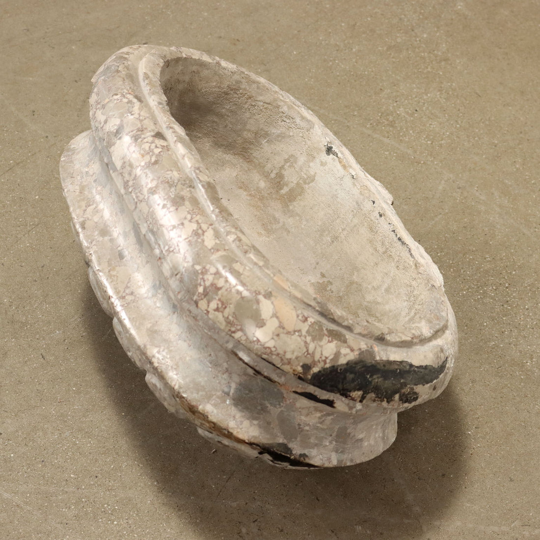  | Antiques  Stones Irons & Garden Furnishings