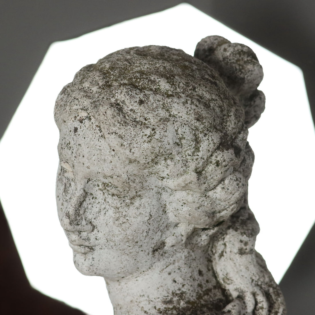  | Antiques  Stones Irons & Garden Furnishings