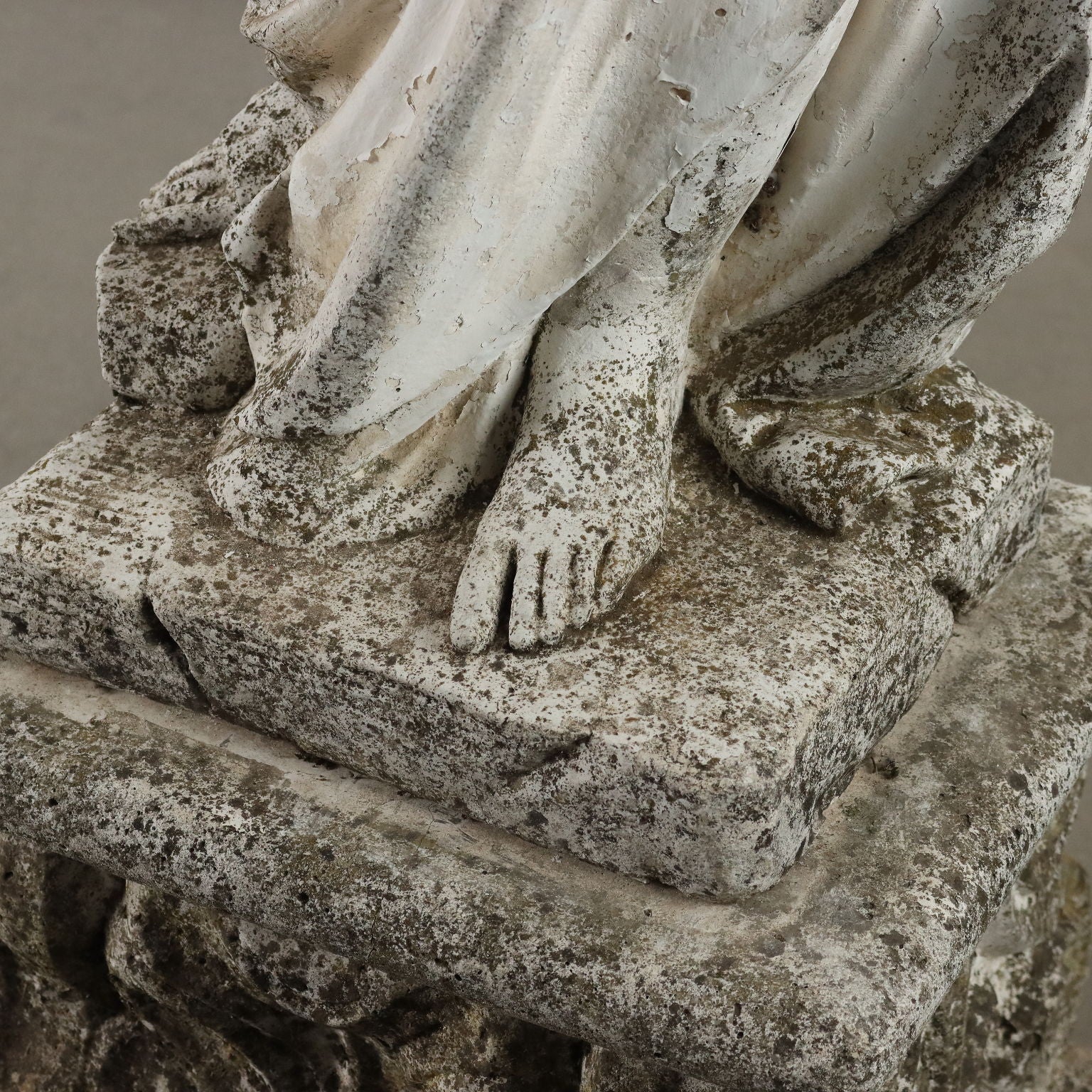  | Antiques  Stones Irons & Garden Furnishings